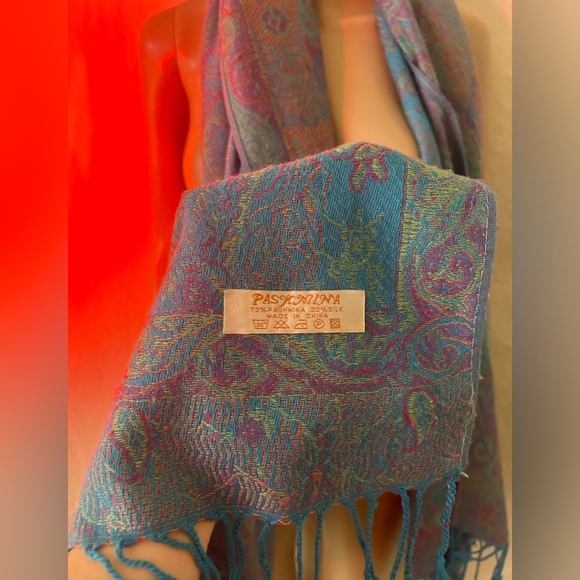 Blue & Purple Pashmina - Picture 5 of 5